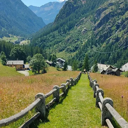 Trilocale Partenza Seggiovia Jolanda Trinite - Cir N 0009 * Gressoney-La-Trinite